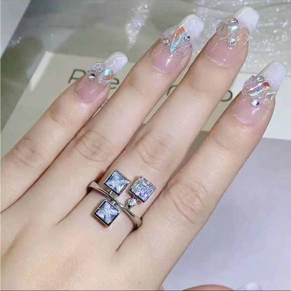 New 925 Silver Ladies Square Hip Hop Geometric Stereo Diamond Ring - Picture 3 of 5